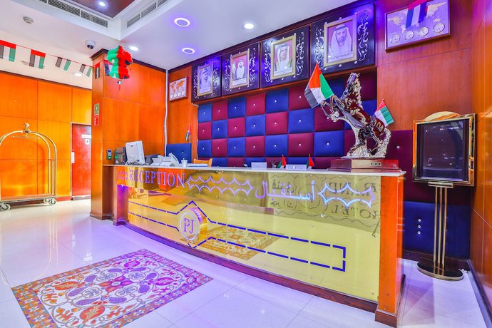 Imagen de los interiores del Hotel Grand Pj. Foto 12