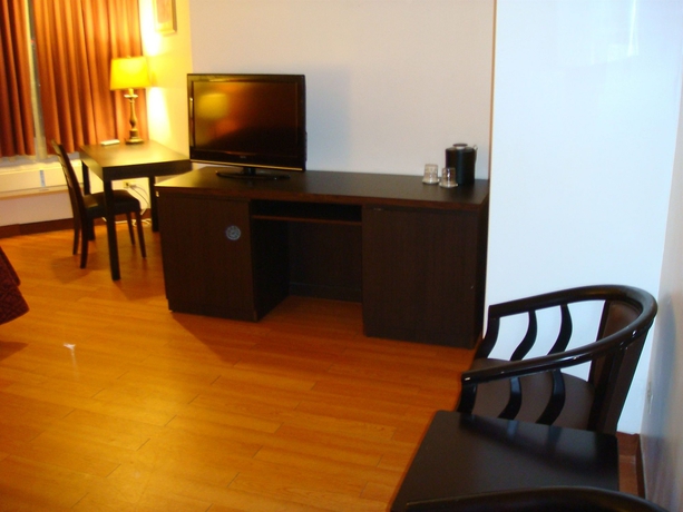 Imagen de los interiores del Hotel Grand Plaza, Guam. Foto 11