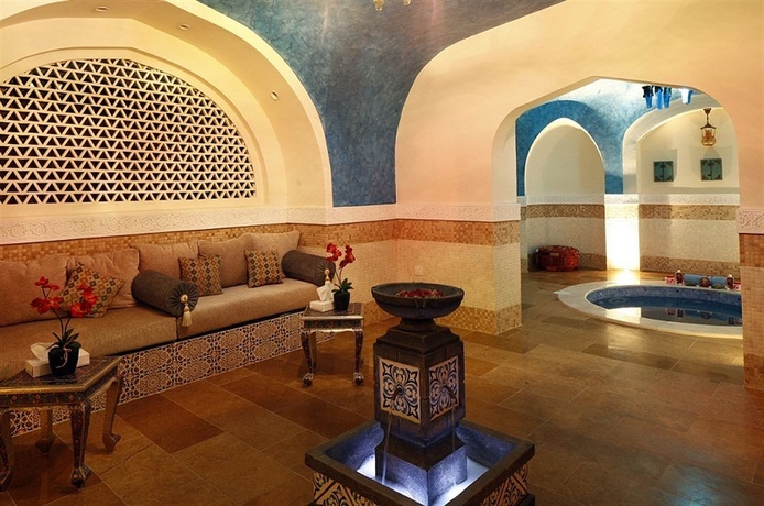 Imagen de la piscina del Hotel Grand Plaza - Takhasosi Riyadh. Foto 9