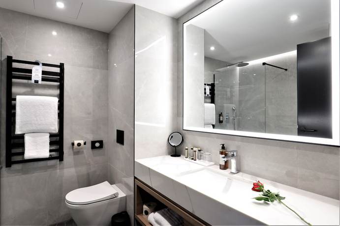 Imagen de la habitación del Hotel Grand Plaza and Congress Centre. Foto 3