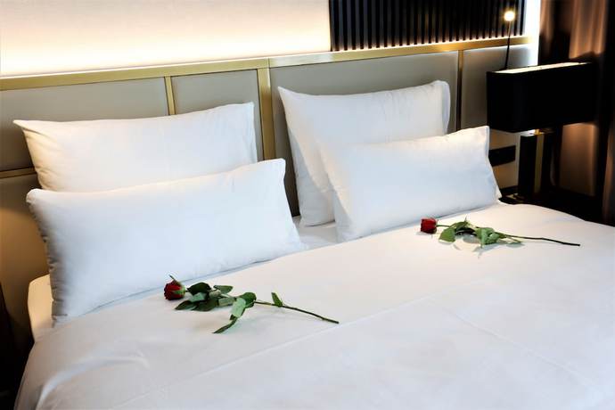 Imagen de la habitación del Hotel Grand Plaza and Congress Centre. Foto 5