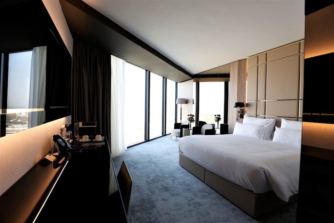 Imagen de la habitación del Hotel Grand Plaza and Congress Centre. Foto 10