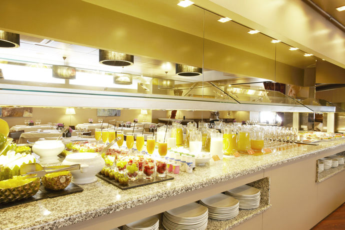 Imagen general del Hotel Grand Plaza and Wellness. Foto 9