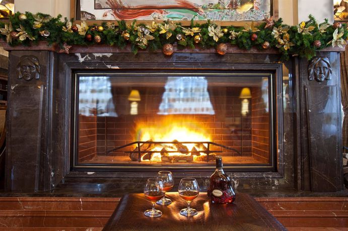 Imagen de los interiores del Hotel Grand Pomorie. Foto 10