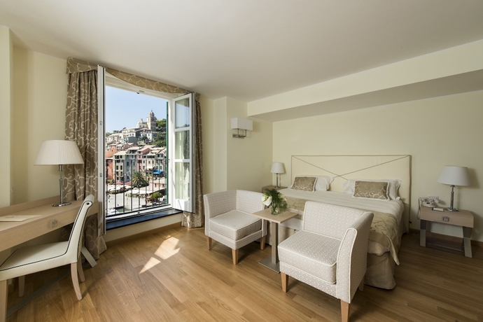 Imagen de la habitación del Hotel Grand Portovenere. Foto 18