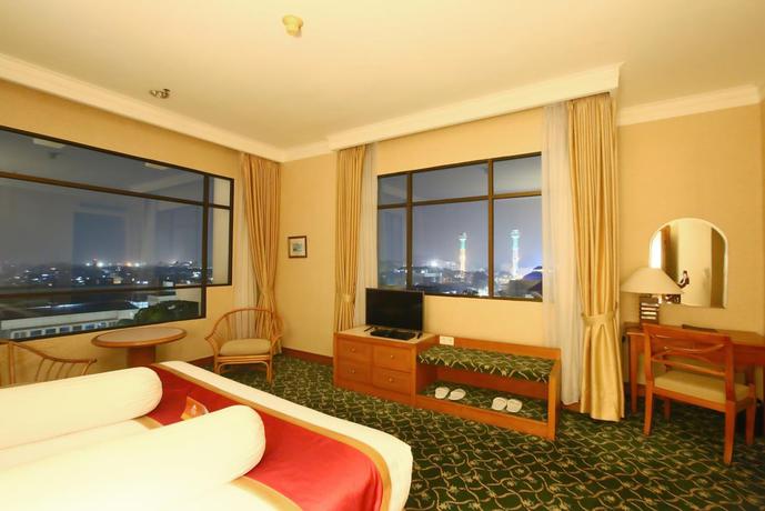 Imagen general del Hotel Grand Preanger. Foto 4