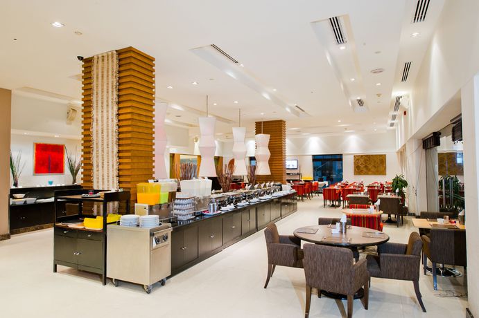 Imagen del bar/restaurante del Hotel Grand President Bangkok. Foto 2