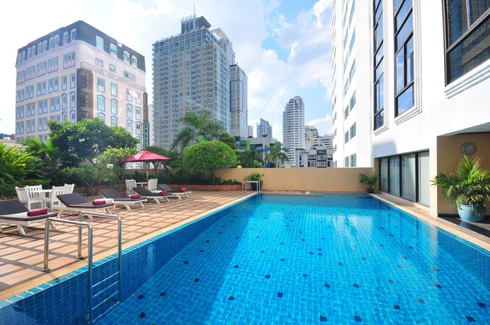 Imagen de la piscina del Hotel Grand President Bangkok. Foto 21