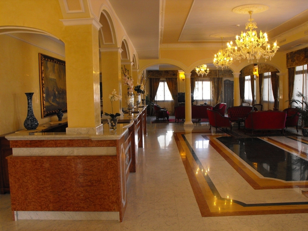 Imagen de los interiores del Hotel Grand President Olbia. Foto 11