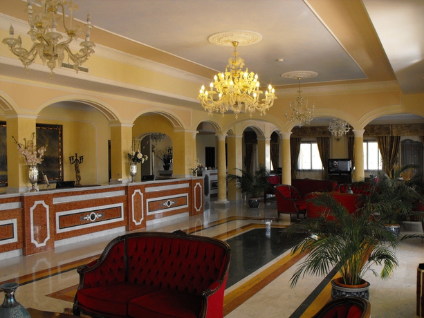 Imagen de los interiores del Hotel Grand President Olbia. Foto 12