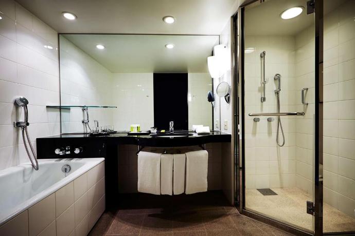 Imagen de la habitación del Hotel Grand Prince Hotel Osaka Bay. Foto 10