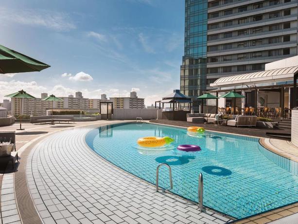 Imagen de la piscina del Hotel Grand Prince Hotel Osaka Bay. Foto 17