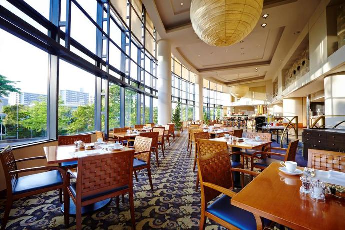 Imagen del bar/restaurante del Hotel Grand Prince Hotel Osaka Bay. Foto 4