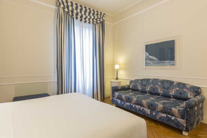 Imagen de la habitación del Hotel Grand Principe Di Piemonte. Foto 16