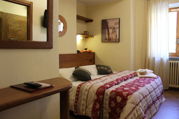 Imagen de la habitación del Hotel Grand Principe. Foto 5