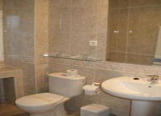 Imagen de la habitación del Hotel Grand Prix. Foto 8