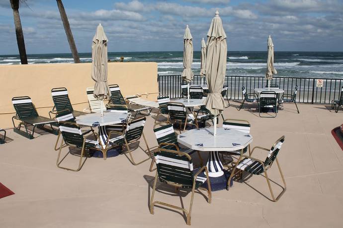 Imagen del bar/restaurante del Hotel Grand Prix Motel on the Beach. Foto 3