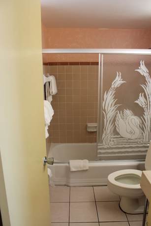 Imagen de la habitación del Hotel Grand Prix Motel on the Beach. Foto 17