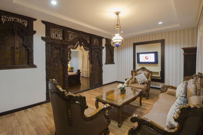 Imagen general del Hotel Grand Puri Saron Yogyakarta. Foto 4