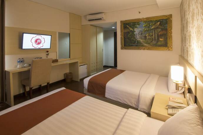 Imagen general del Hotel Grand Puri Saron Yogyakarta. Foto 11