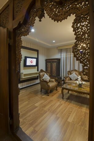 Imagen general del Hotel Grand Puri Saron Yogyakarta. Foto 13