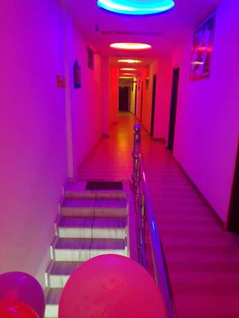 Imagen de los interiores del Hotel Grand Raga. Foto 17
