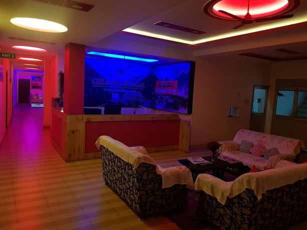 Imagen de los interiores del Hotel Grand Raga. Foto 18
