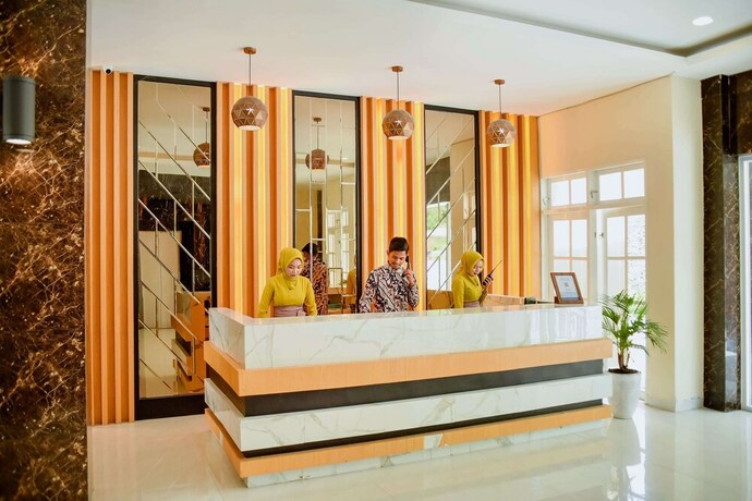 Imagen general del Hotel Grand Renggali. Foto 12