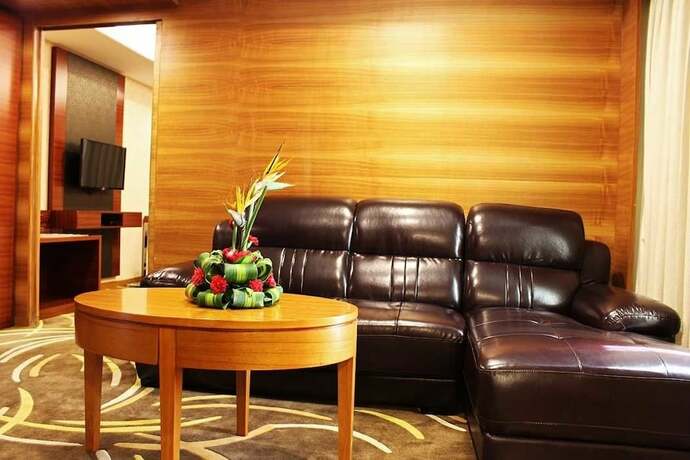 Imagen del bar/restaurante del Hotel Grand Residence. Foto 2