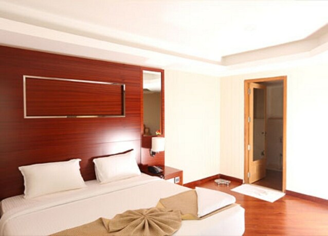 Imagen de la habitación del Hotel Grand Residence. Foto 6