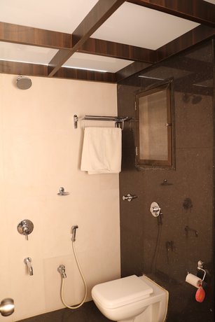 Imagen de la habitación del Hotel Grand Residency. Foto 4