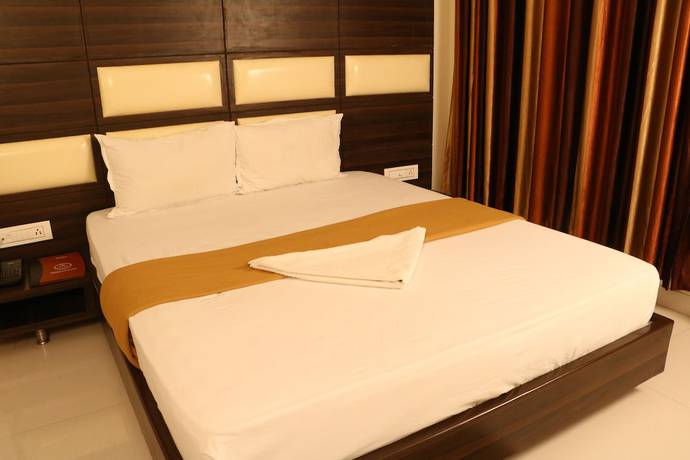 Imagen de la habitación del Hotel Grand Residency. Foto 5