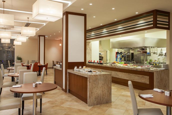 Imagen del bar/restaurante del Hotel Grand Resort Jermuk. Foto 3