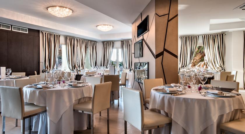 Imagen general del Hotel Grand Resort Maandma - Adults Only. Foto 6