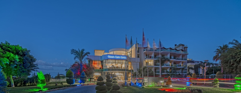 Imagen de los exteriores del Hotel Grand Ring. Foto 9