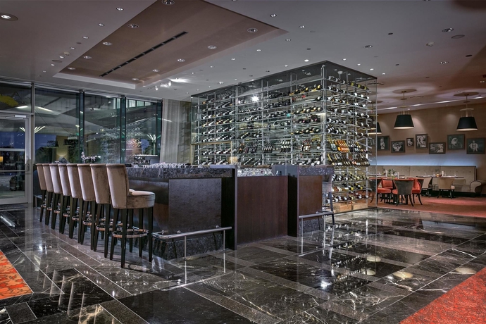 Imagen del bar/restaurante del Hotel Grand River Park, A Luxury Collection Bratislava. Foto 4