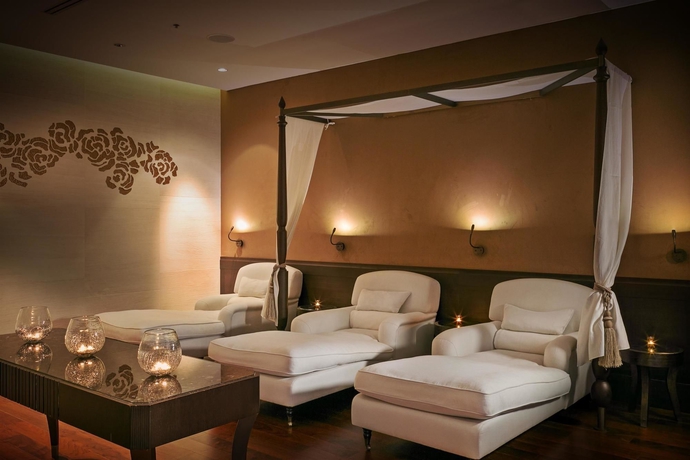 Imagen de la piscina del Hotel Grand River Park, A Luxury Collection Bratislava. Foto 15