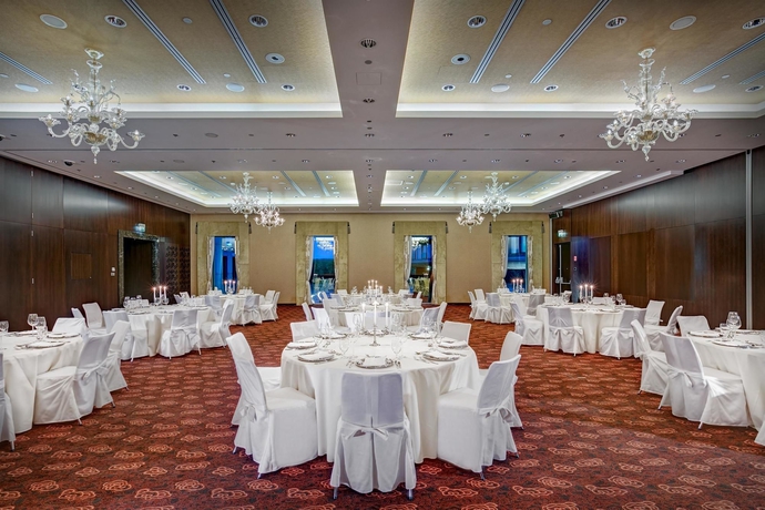 Imagen de los interiores del Hotel Grand River Park, A Luxury Collection Bratislava. Foto 11