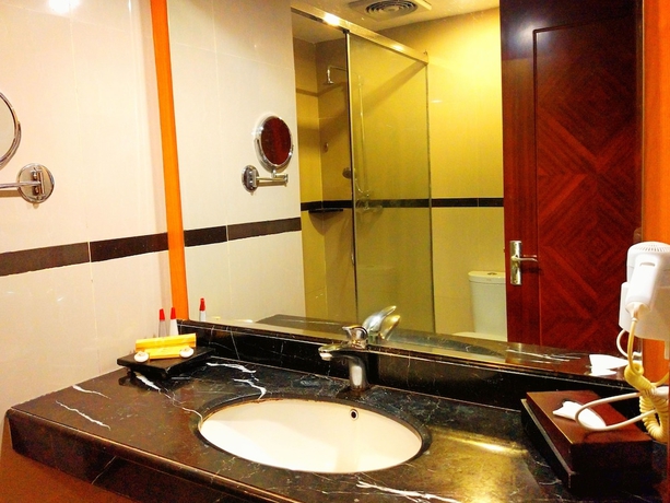 Imagen de la habitación del Hotel Grand Rocky. Foto 7