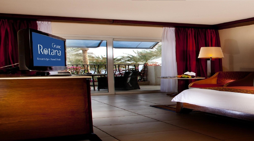 Imagen de la habitación del Hotel Grand Rotana Resort and Spa. Foto 9