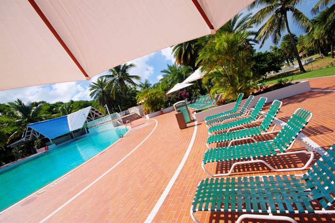 Imagen de la piscina del Hotel Grand Royal Antiguan. Foto 9