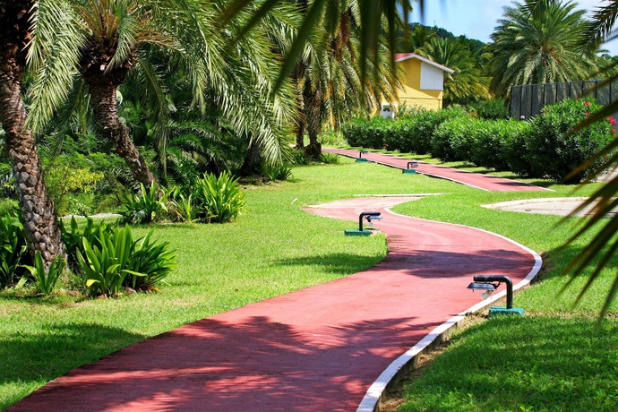 Imagen de los exteriores del Hotel Grand Royal Antiguan. Foto 5