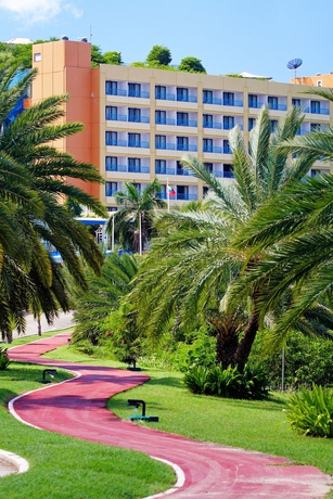 Imagen de los exteriores del Hotel Grand Royal Antiguan. Foto 6