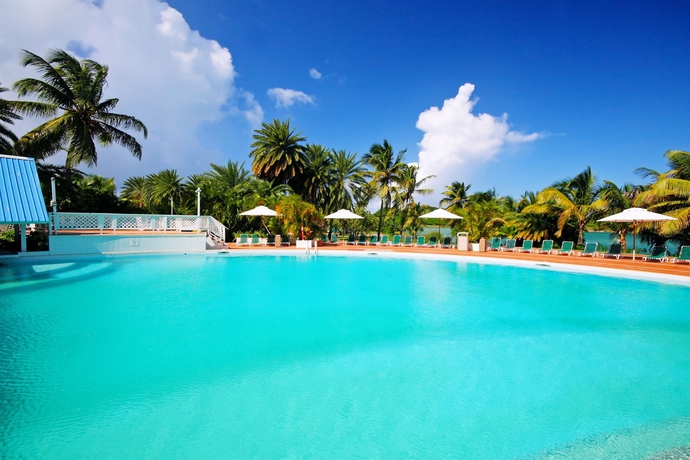 Imagen de la piscina del Hotel Grand Royal Antiguan. Foto 10