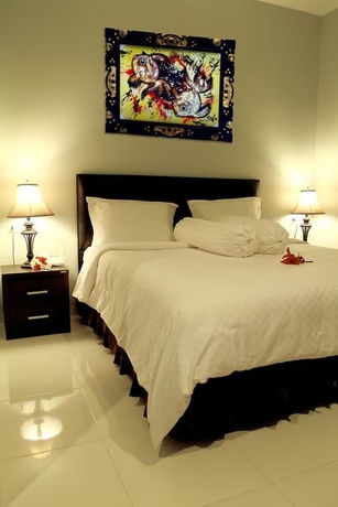 Imagen de la habitación del Hotel Grand Royal Bil Lombok. Foto 2