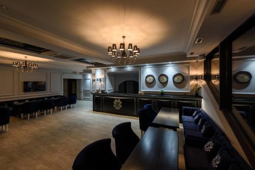 Imagen general del Hotel Grand Royal, Chernivtsi. Foto 4