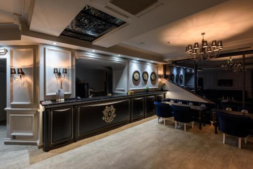 Imagen general del Hotel Grand Royal, Chernivtsi. Foto 5