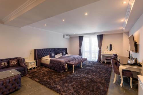 Imagen de la habitación del Hotel Grand Royal, Chernivtsi. Foto 19