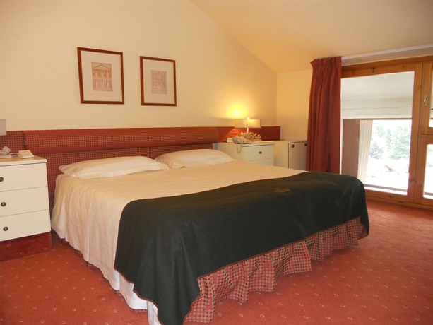 Imagen de la habitación del Hotel Grand Royal E Golf. Foto 7