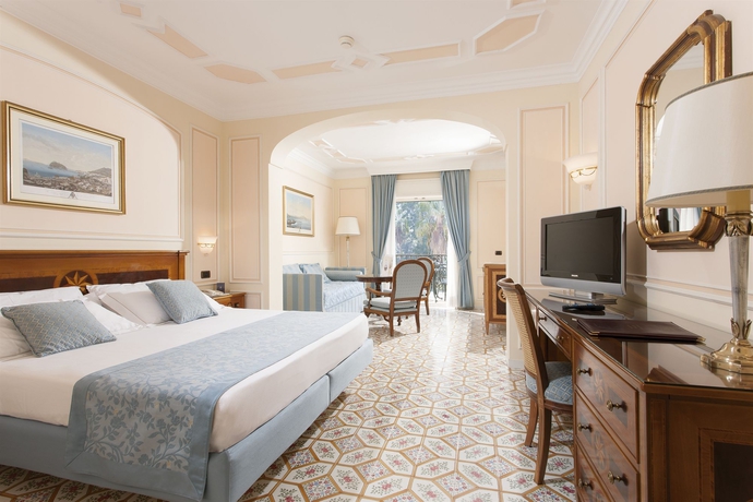 Imagen de la habitación del Hotel Grand Royal, Sorrento. Foto 4